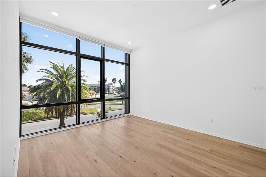 94 W Davis Boulevard - Photo 20
