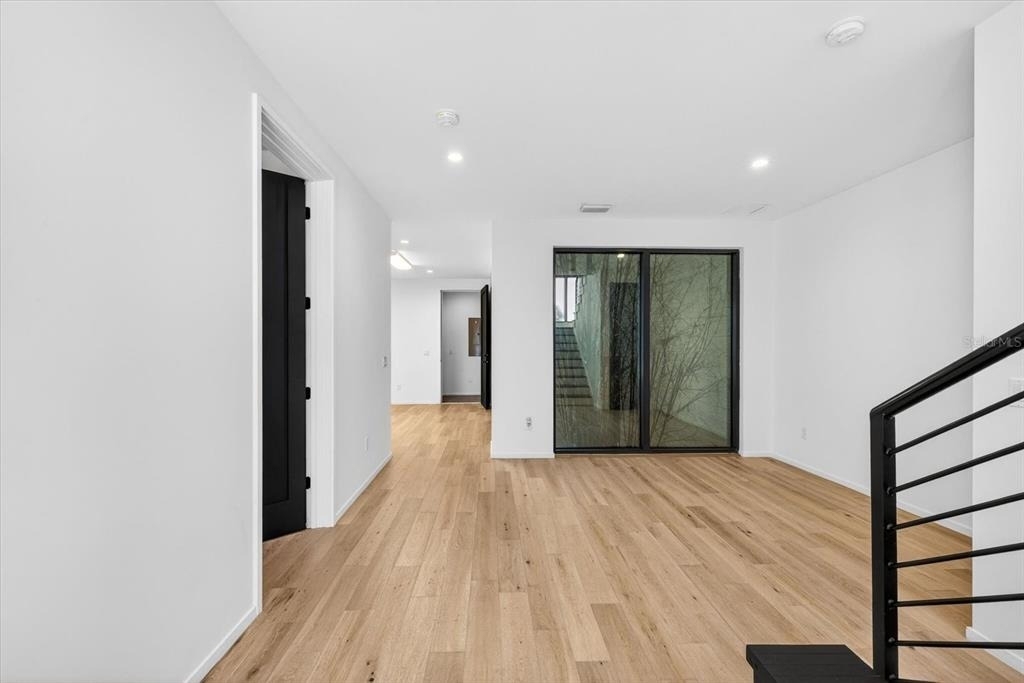 94 W Davis Boulevard - Photo 4