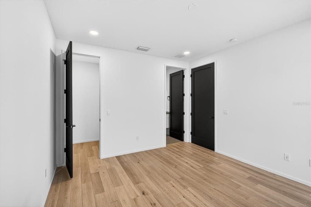 94 W Davis Boulevard - Photo 9