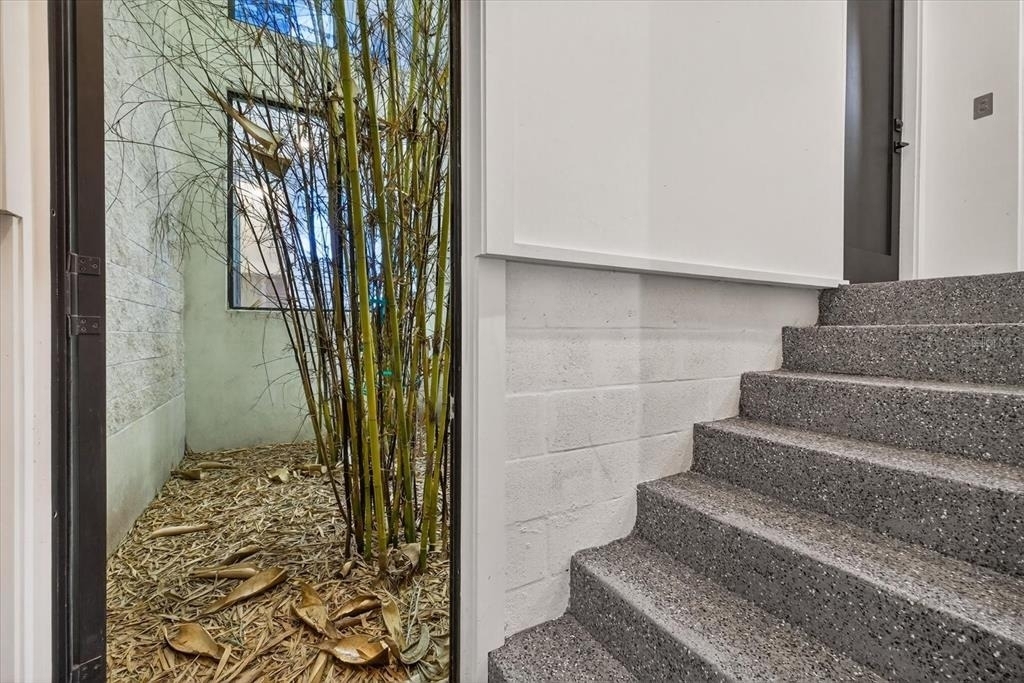 94 W Davis Boulevard - Photo 13