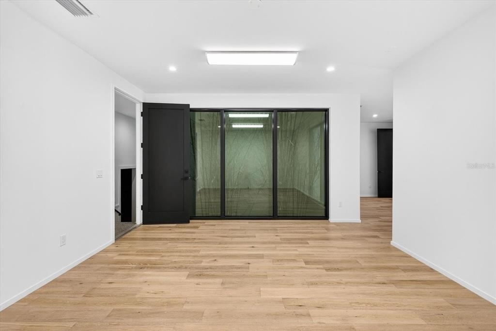 94 W Davis Boulevard - Photo 5