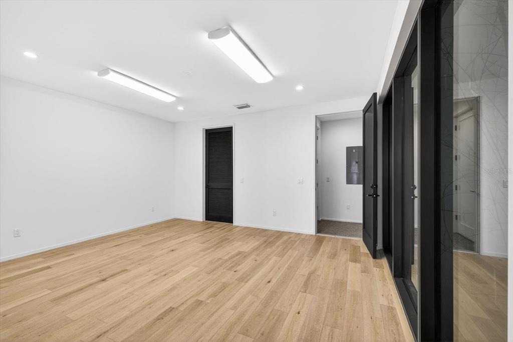 94 W Davis Boulevard - Photo 6