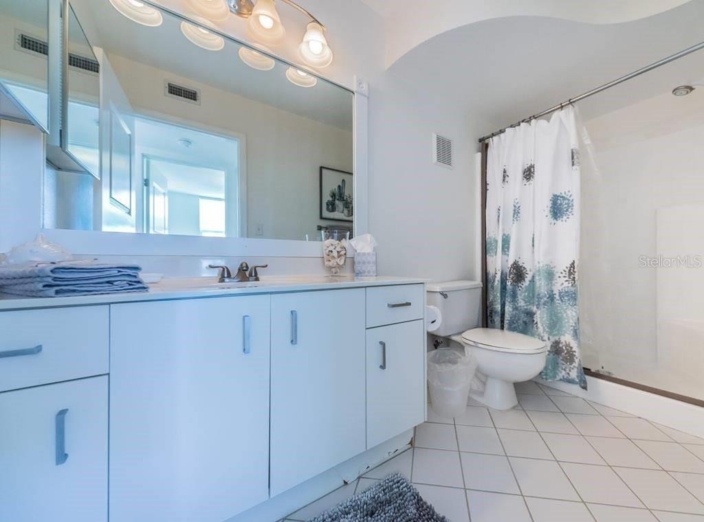 6083 Bahia Del Mar Circle - Photo 12