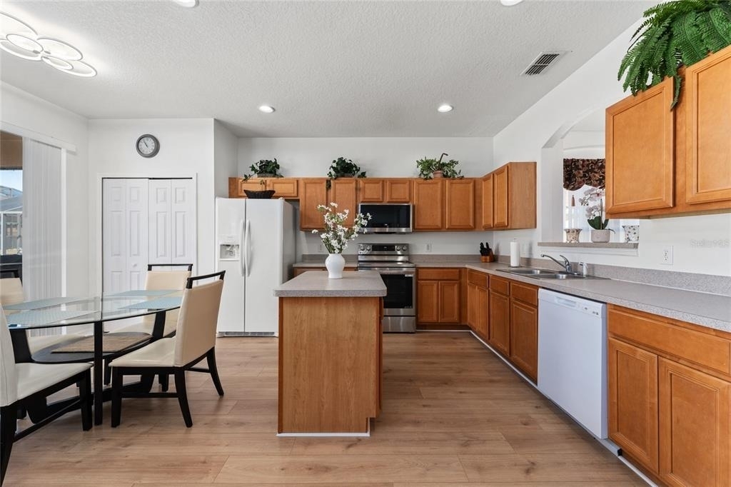 1031 Solana Circle - Photo 12