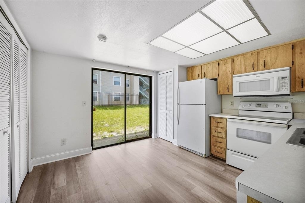 12062 Tift Circle - Photo 8