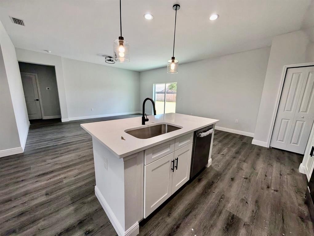 21295 Wynyard Avenue - Photo 5