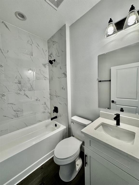 21295 Wynyard Avenue - Photo 3