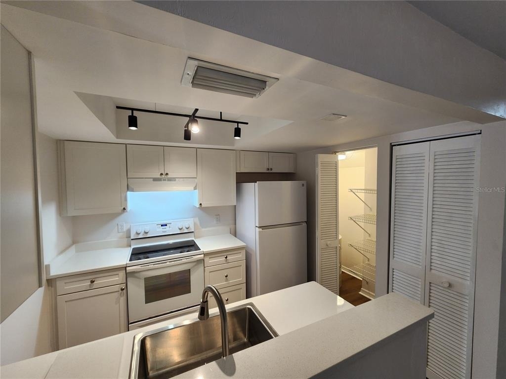 5823 Sw 9 Place - Photo 12
