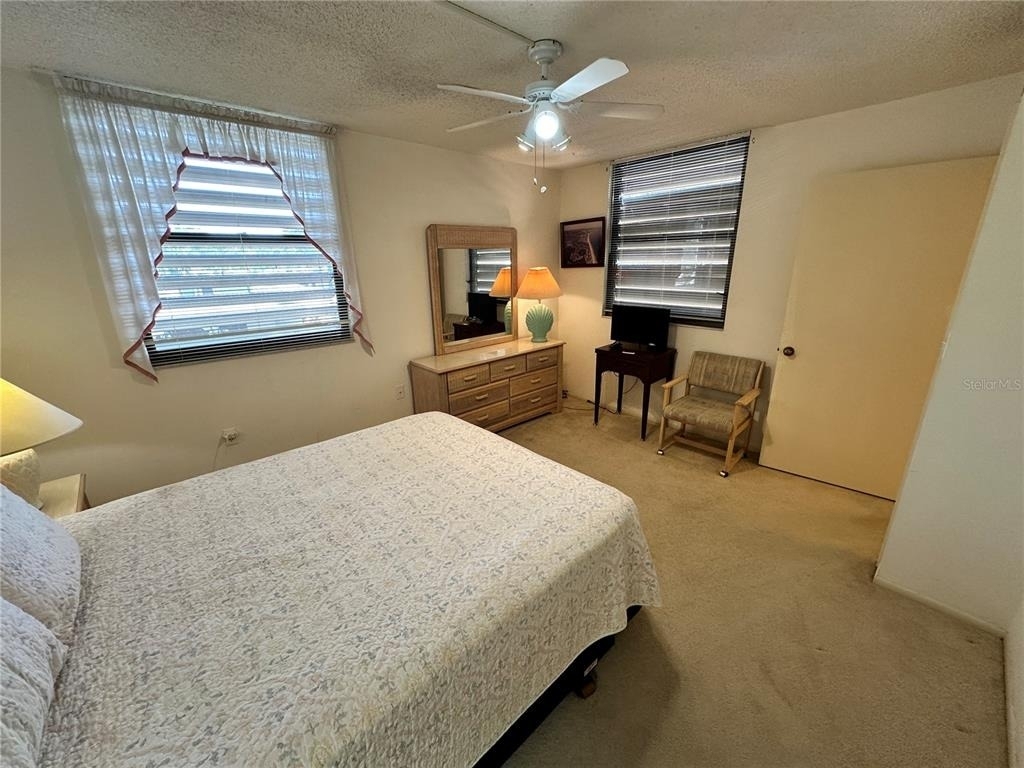 346 Springdale Drive W - Photo 25