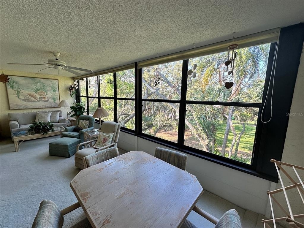 346 Springdale Drive W - Photo 15