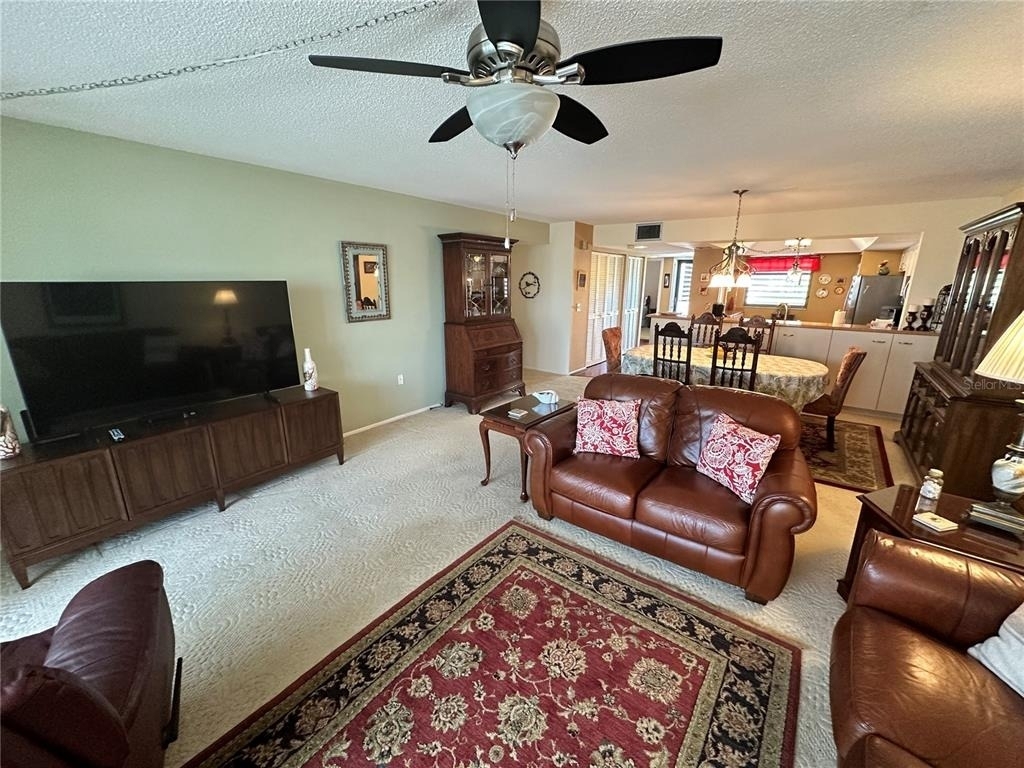 577 Lakeside Drive - Photo 9