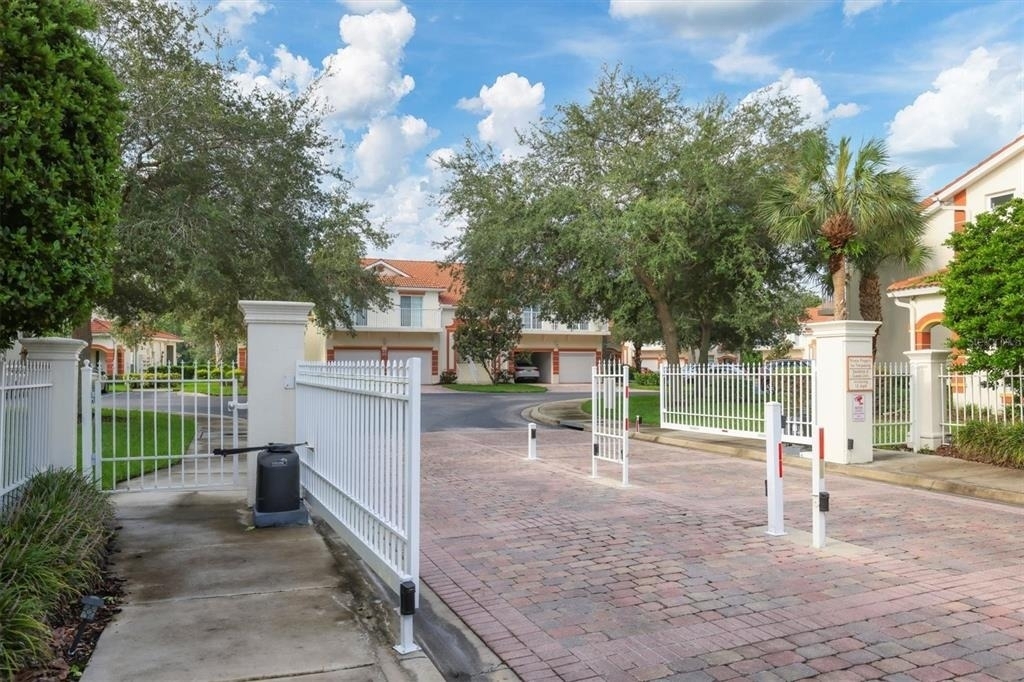 7269 Fountain Palm Circle - Photo 2