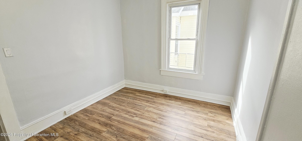1319 Washburn Street - Photo 7