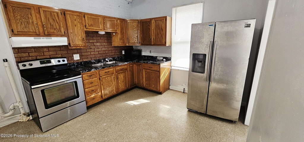 1319 Washburn Street - Photo 4