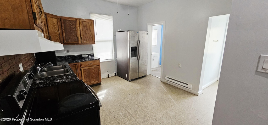 1319 Washburn Street - Photo 5