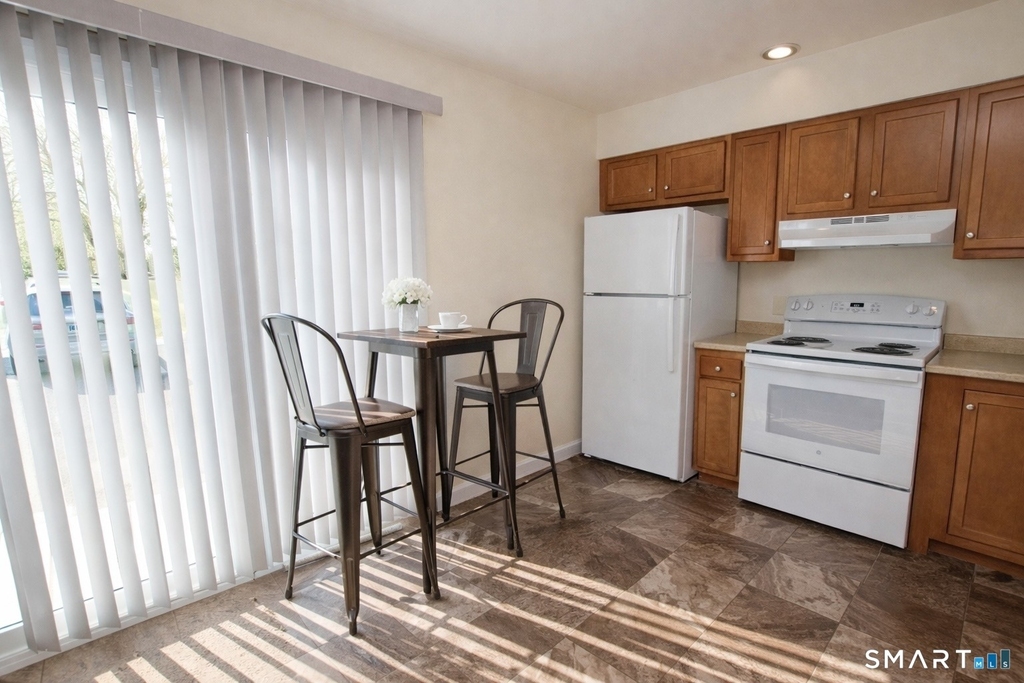34 James Street - Photo 2