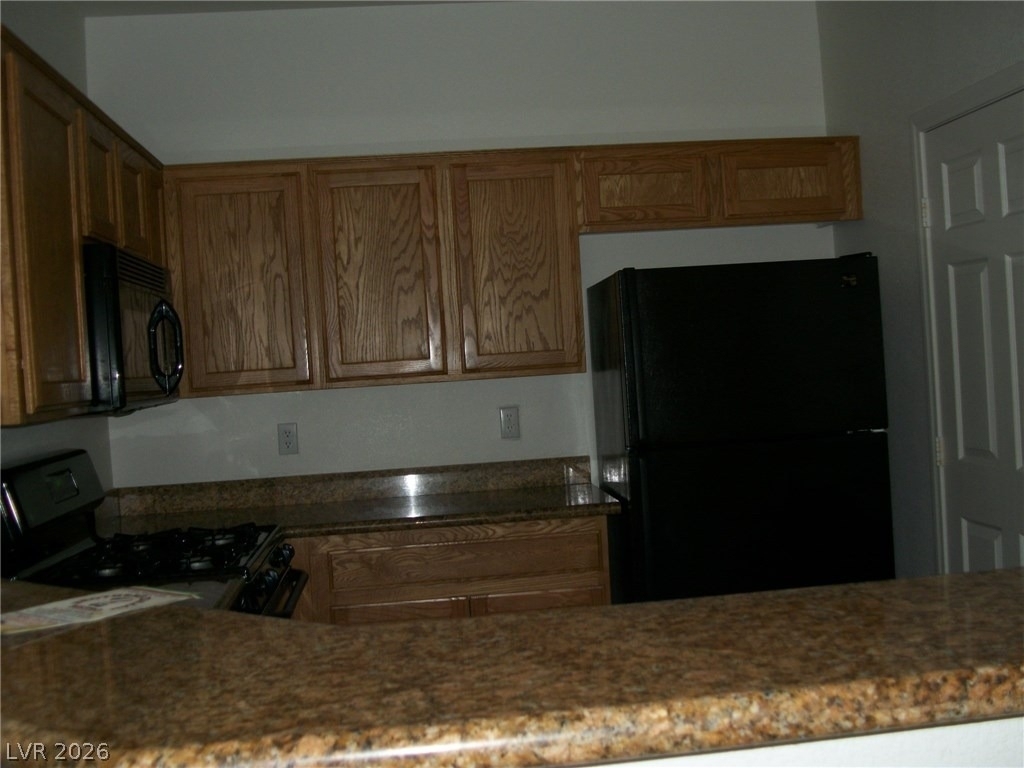 5855 Valley Drive - Photo 3