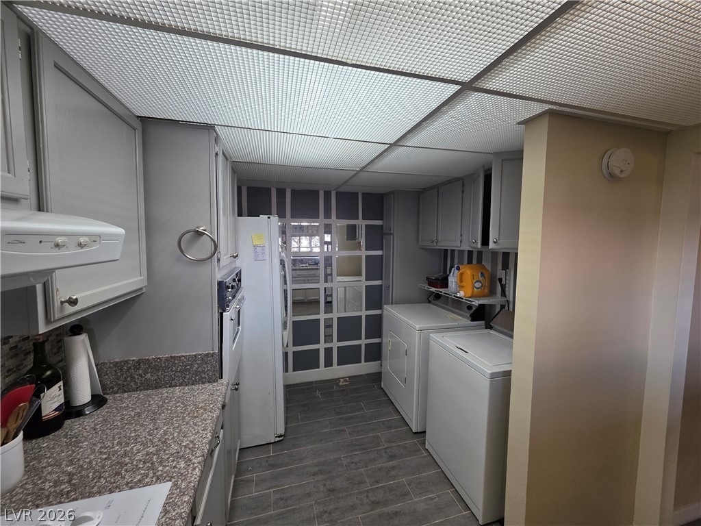 750 S Royal Crest Circle - Photo 9