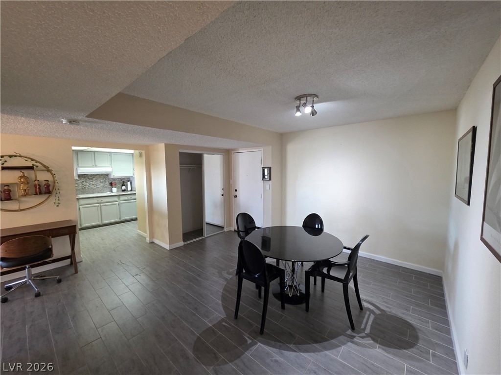 750 S Royal Crest Circle - Photo 28