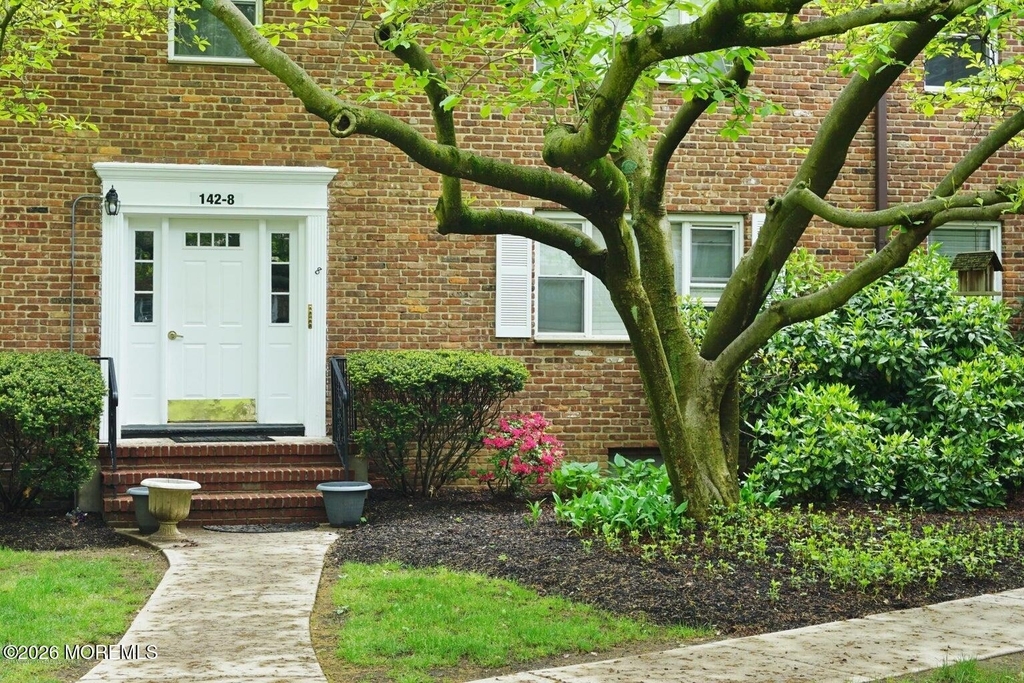 142 South Street - Photo 3