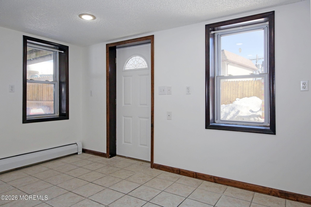 60 Matthews Street - Photo 2