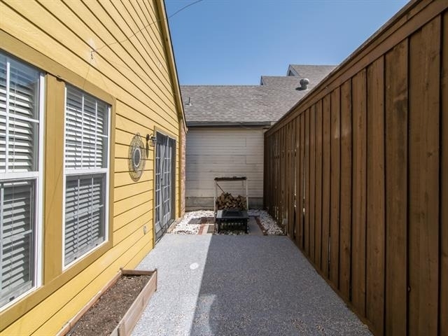 3142 Royal Gable Drive - Photo 3