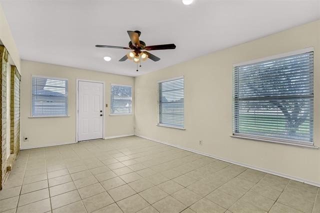 910 Kiowa Drive W - Photo 9