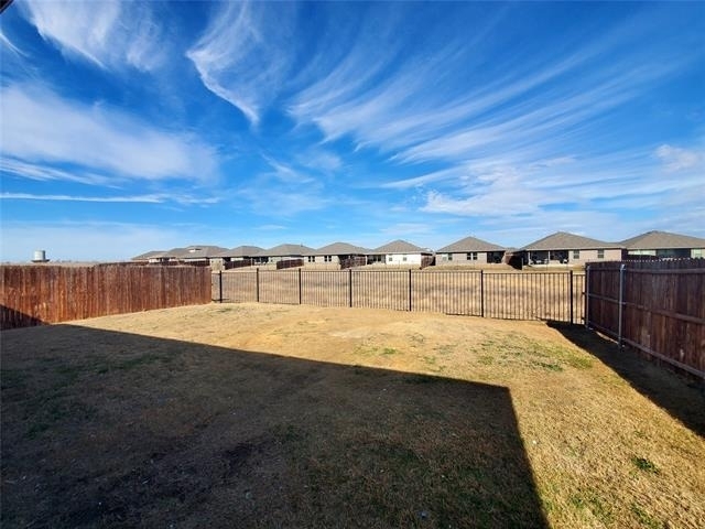 16612 Portage Street - Photo 9