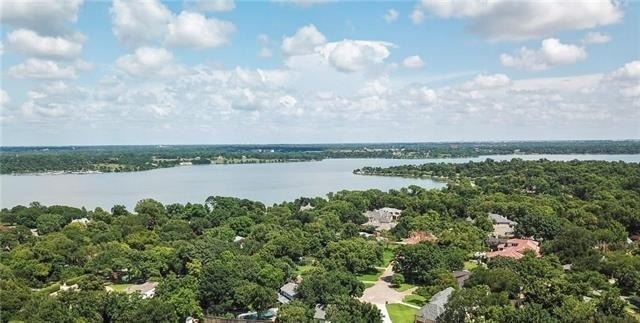 7141 Twin Tree Lane - Photo 3