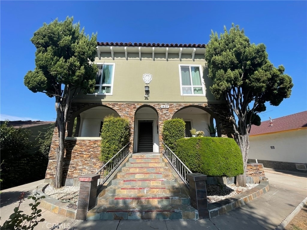 1427 S Chapel Avenue - Photo 12