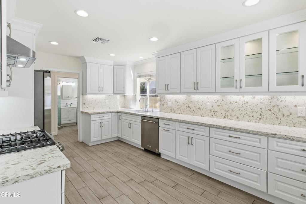 18600 Cantara Street - Photo 6