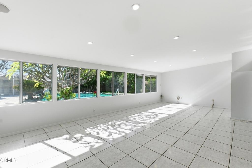 18600 Cantara Street - Photo 8