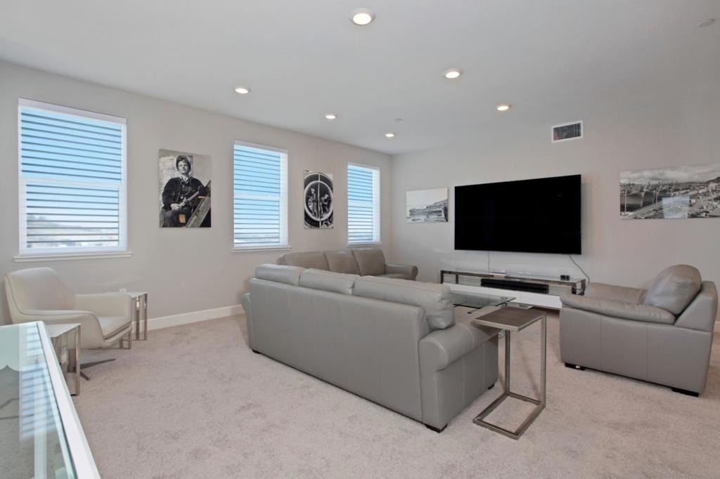2986 Lina Street - Photo 2