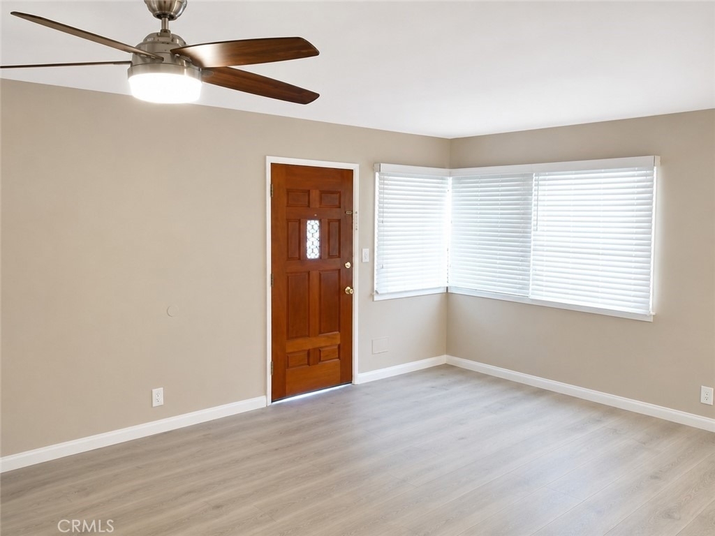 6735 Yellowstone Drive - Photo 7
