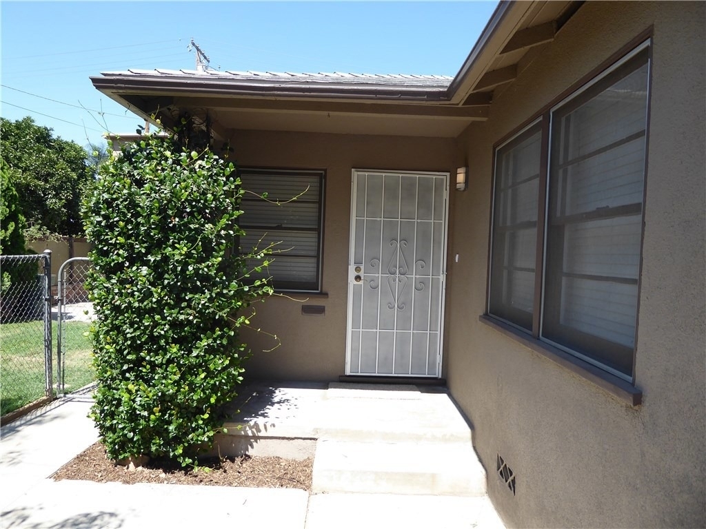 6735 Yellowstone Drive - Photo 1