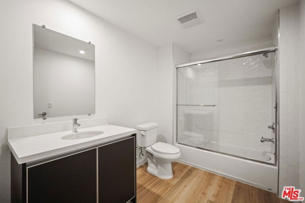951 Ogden - Photo 9