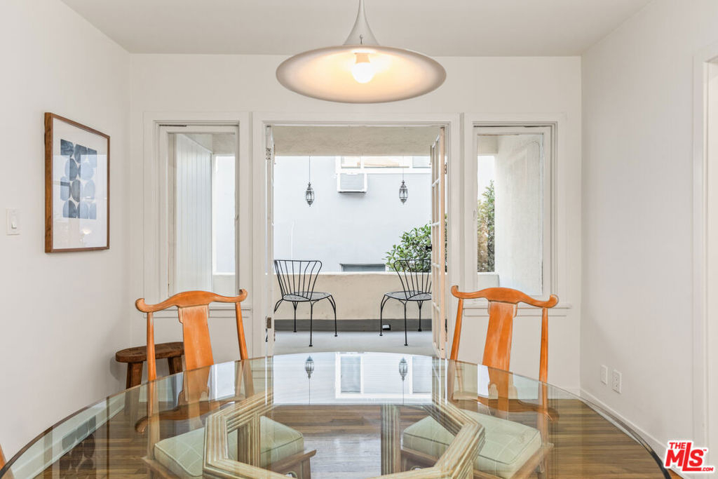 329 S Reeves Drive - Photo 10