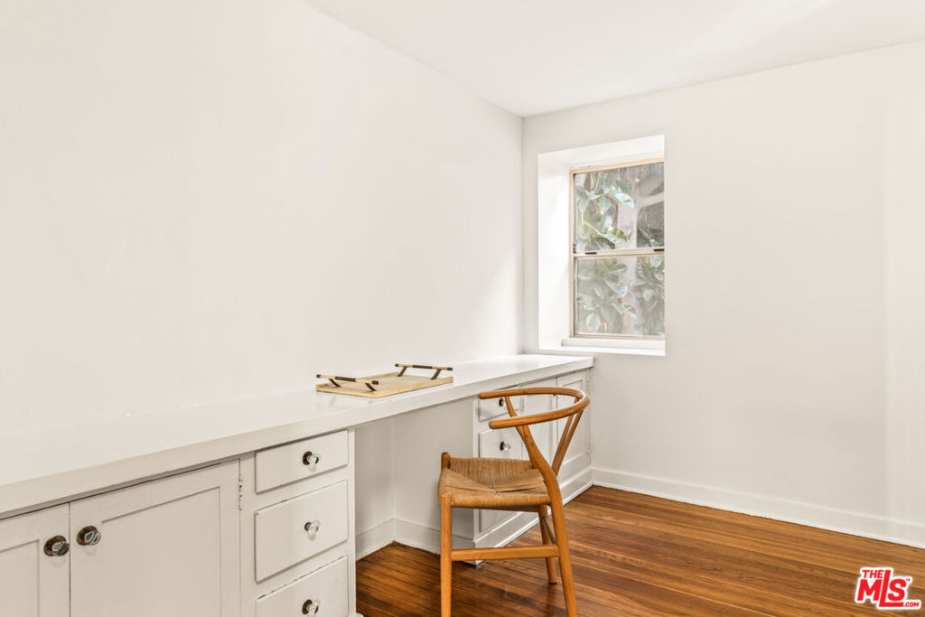 329 S Reeves Drive - Photo 28