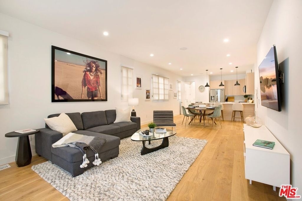 418 N Stanley Avenue - Photo 7