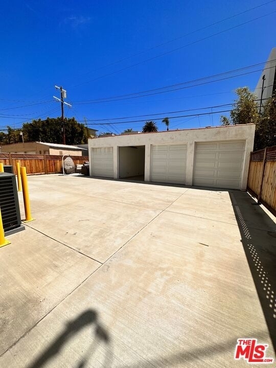 418 N Stanley Avenue - Photo 36