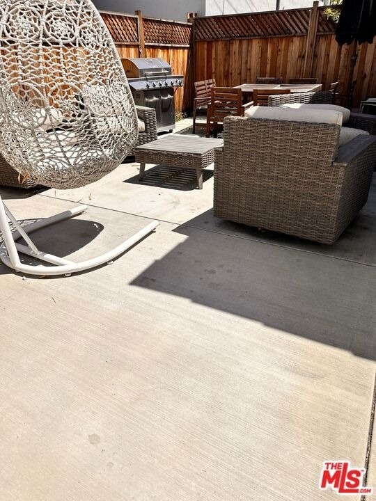 418 N Stanley Avenue - Photo 34