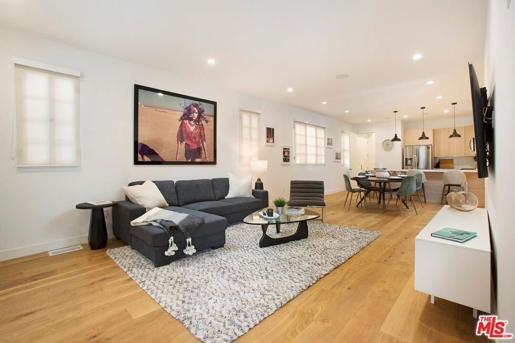 418 N Stanley Avenue - Photo 6