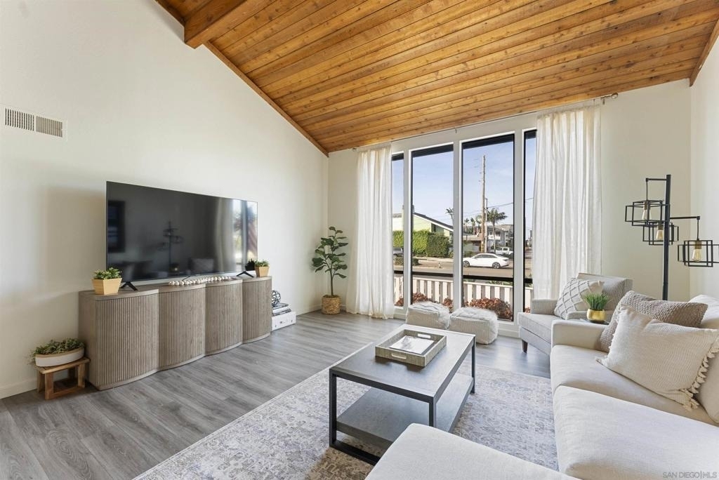 2435 Camino Del Mar - Photo 2