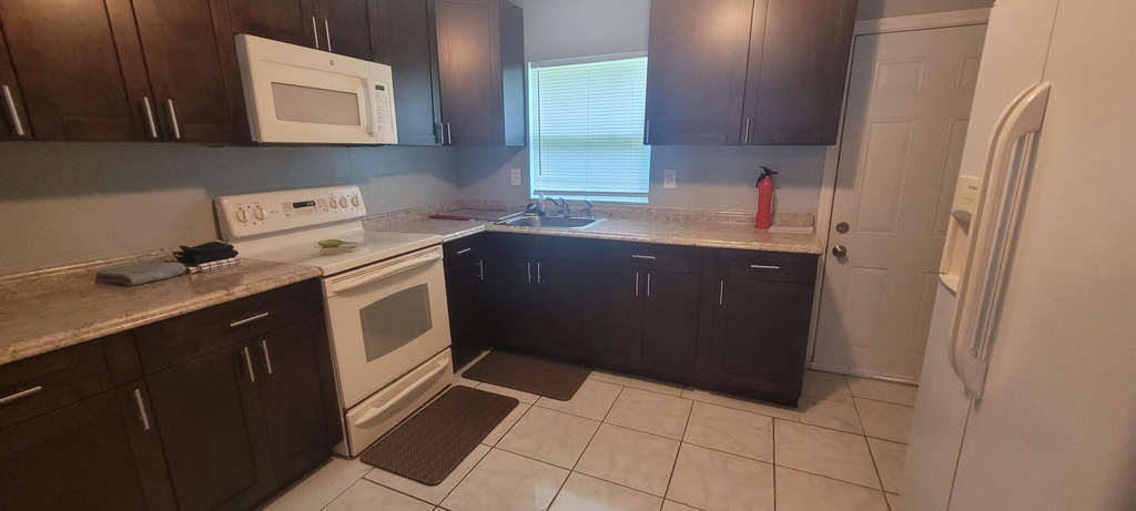 2301 Juanita Avenue - Photo 8