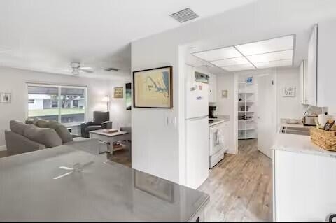 1519 Treemont Avenue - Photo 4