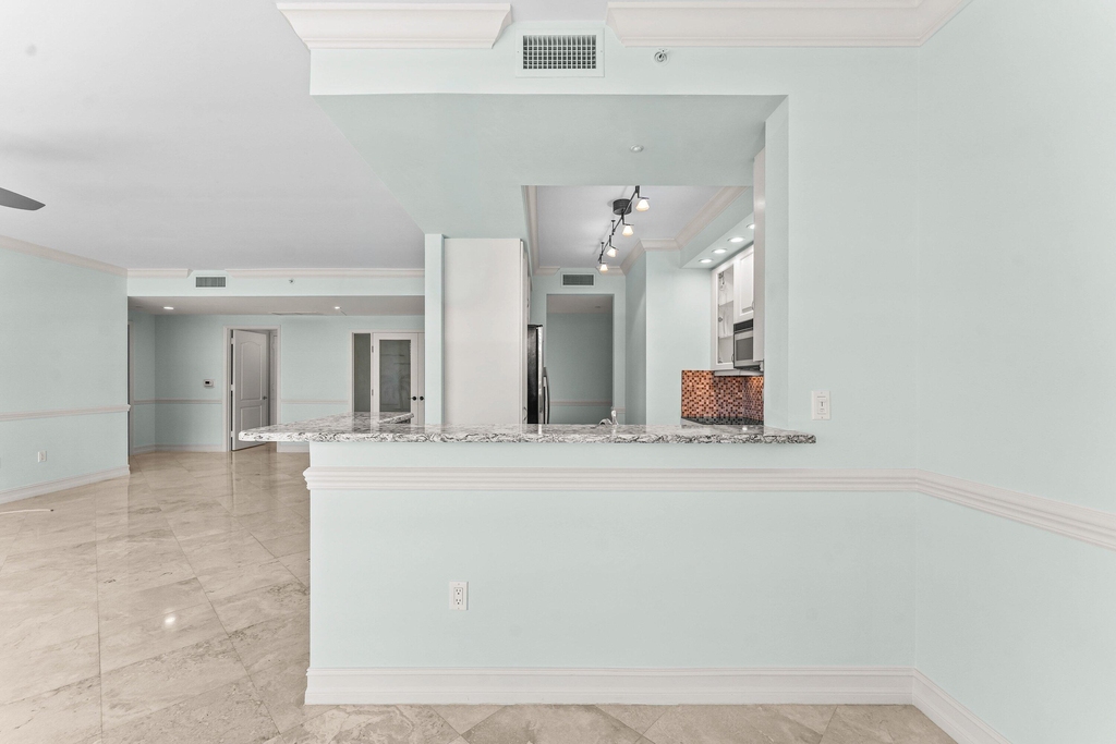 550 Se Mizner Boulevard - Photo 8