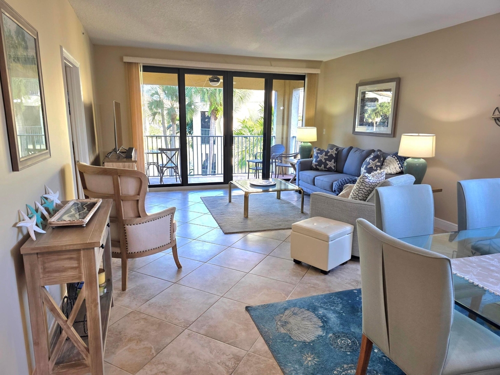 300 Uno Lago Drive - Photo 7