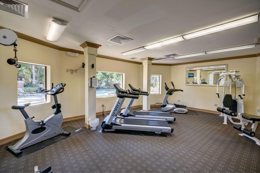 300 Uno Lago Drive - Photo 29