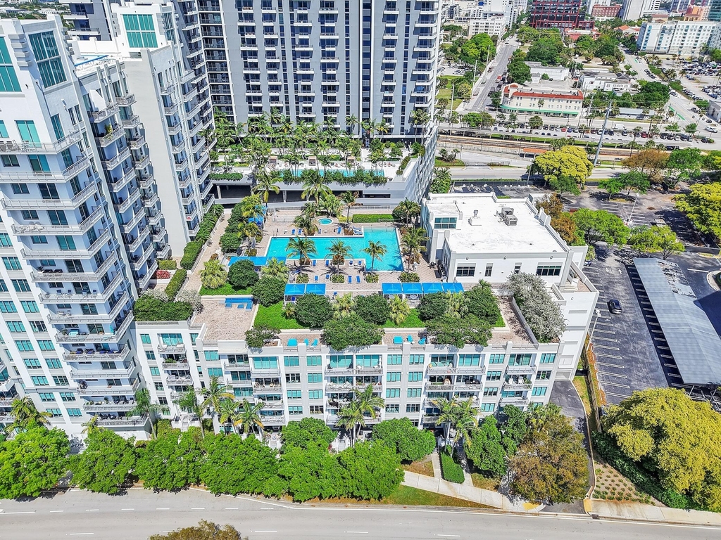 300 S Australian Avenue - Photo 37