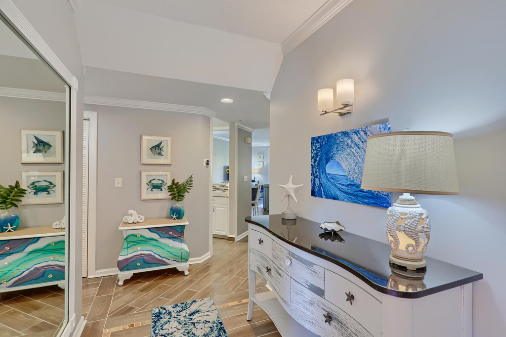 400 Uno Lago Drive - Photo 4